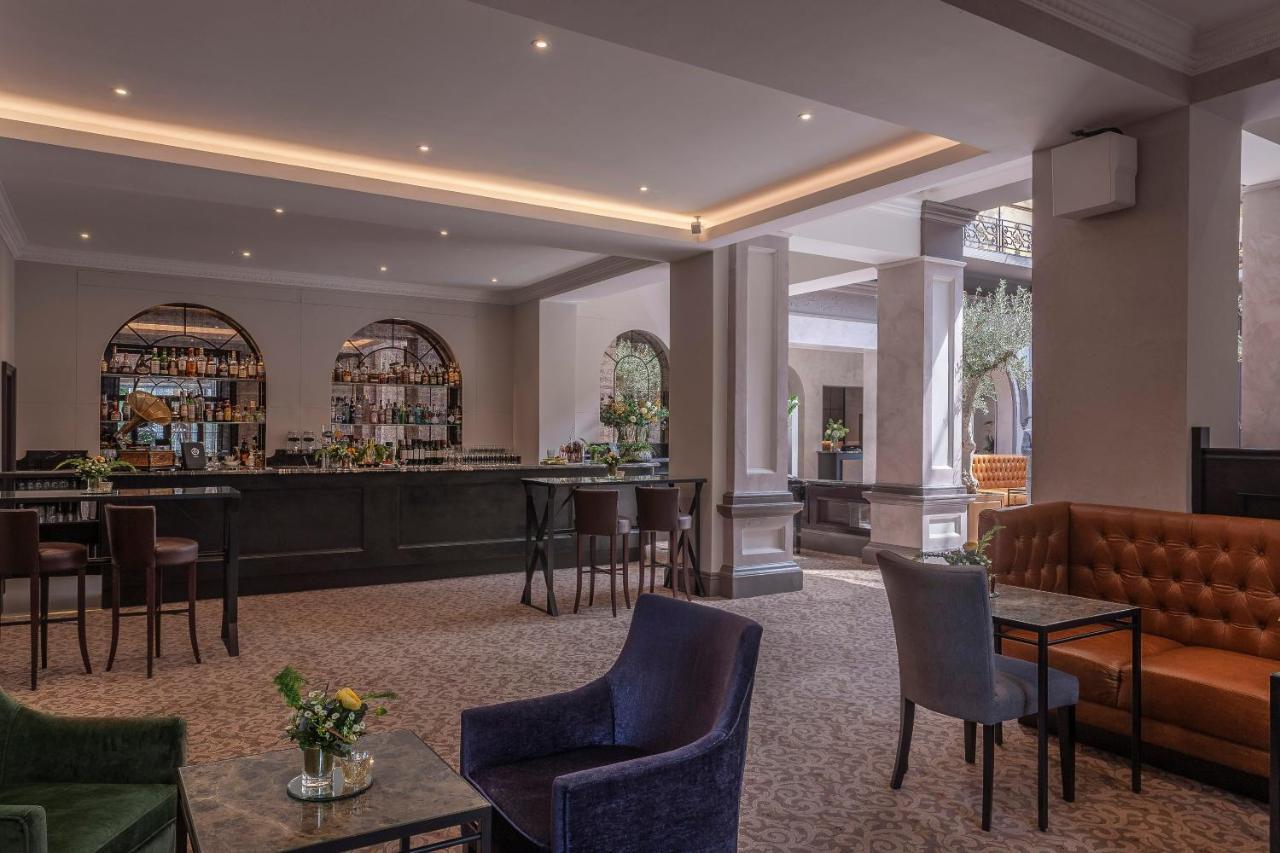 Oatlands Park Hotel Weybridge Exterior foto